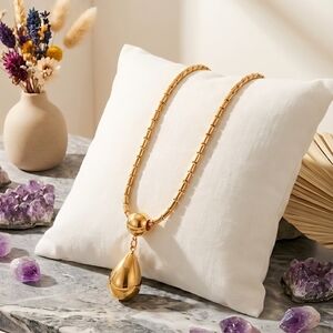 Modern Luxe 18K Gold Plated Teardrop Pendant Necklace Trendy Minimalist Chic